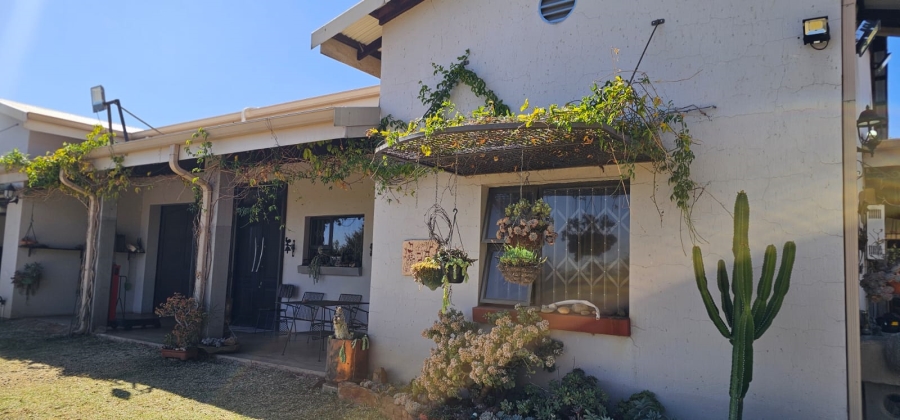 3 Bedroom Property for Sale in Primindia North West